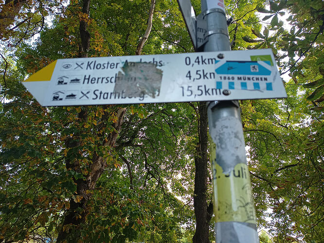 1000057560